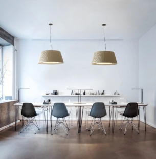 Massmi Versus rippvalgusti beež interjööris