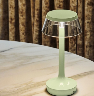 Flos Bon Jour Unplugged lauavalgusti interjööris 1