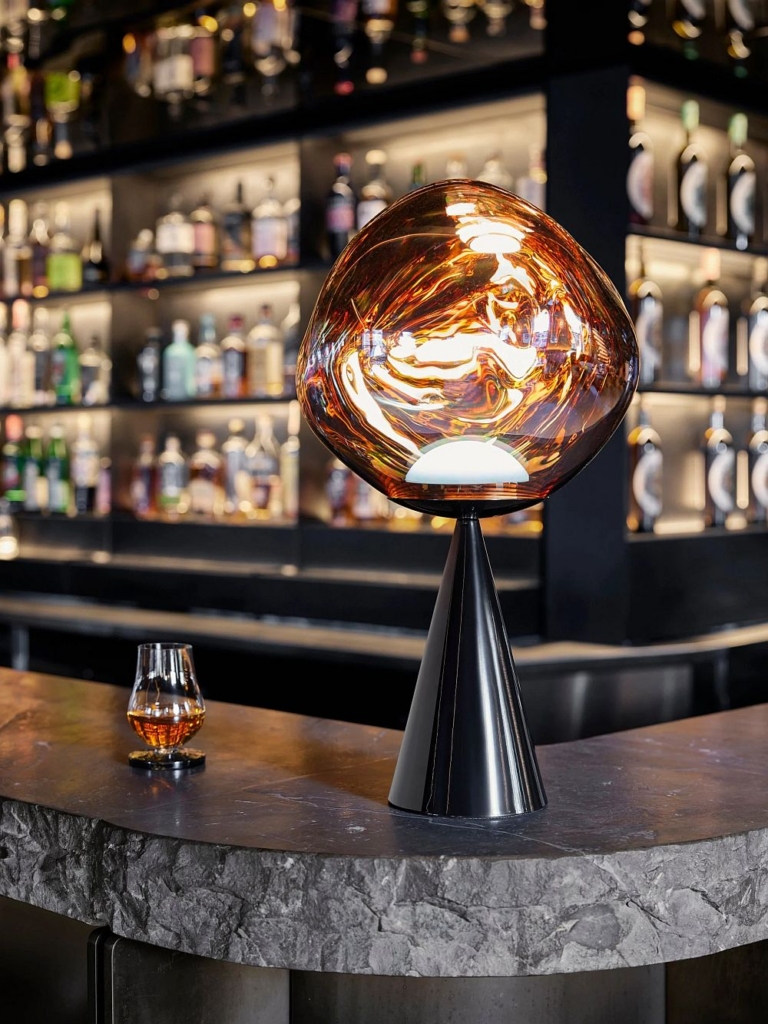 Tom Dixon melt cone fat lauavalgusti interjööris 1