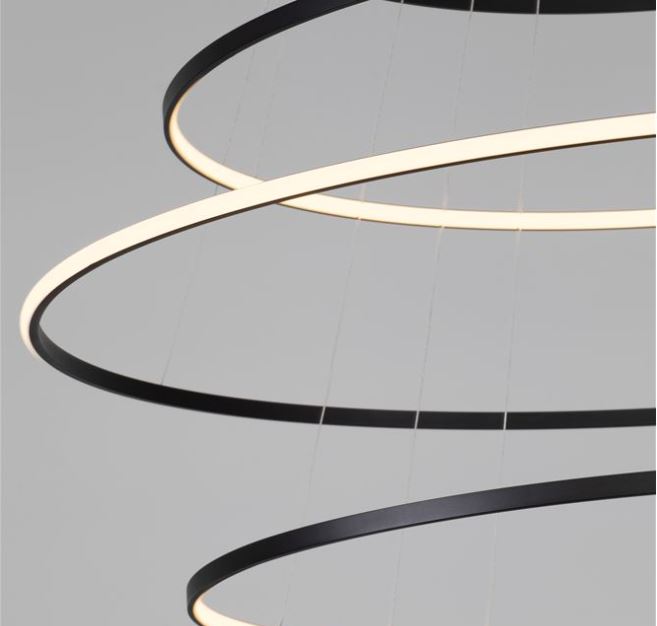 Novaluce maelo rippvalgusti