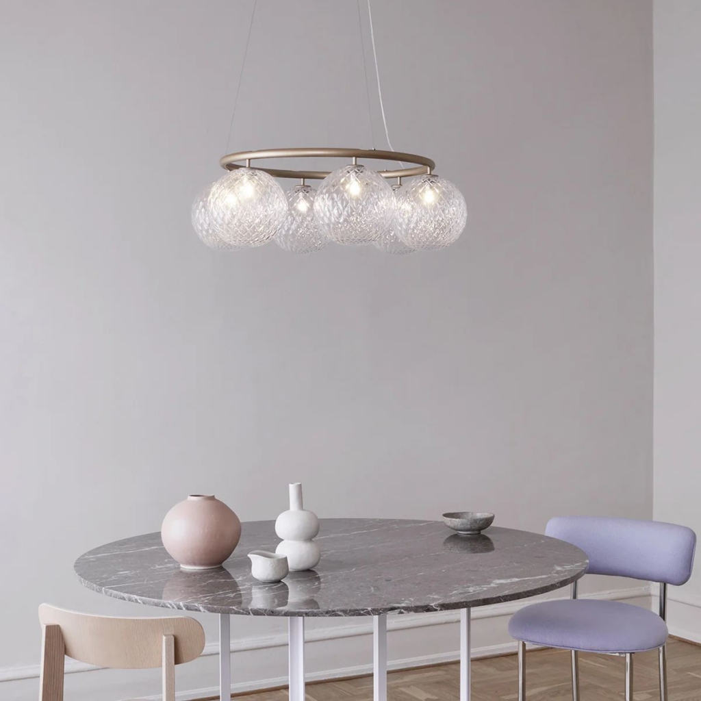 Nuura Miira 6 circular rippvalgusti interjööris