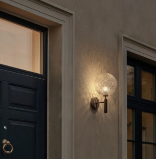 Nuura Miira Outdoor seinavalgusti interjööris 2