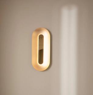 NUURA Sasi seinavalgusti interjööris 1