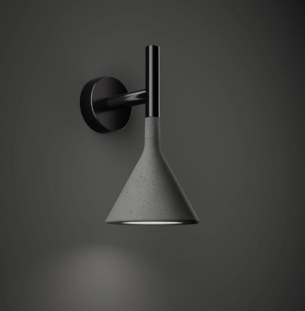 Foscarini Aplomb Mini seinavalgusti antratsiithall 1