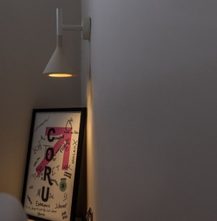 Foscarini Aplomb Mini seinavalgusti interjööris 15