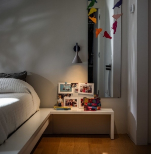 Foscarini Aplomb Mini seinavalgusti interjööris 2