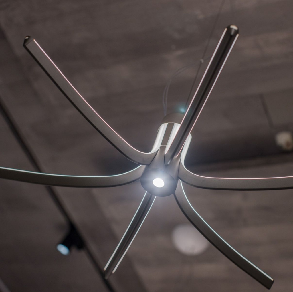 Foscarini Asteria Single rippvalgusti interjööris 1