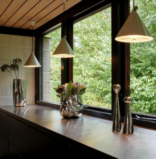 Tom Dixon Pose rippvalgusti interjööris