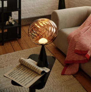 Tom Dixon Whirl Fat Cone lauavalgusti interjööris