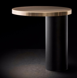 OLUCE CYLINDA lauavalgusti must kuldne interjööris