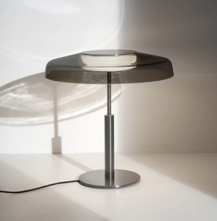 Oluce Dora lauavalgusti interjööris 4