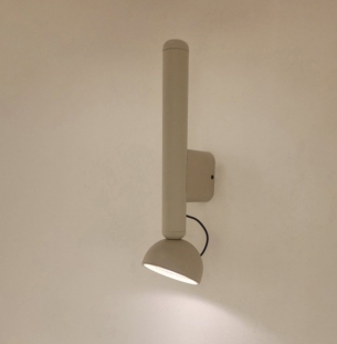 BLUX BERRY W seinavalgusti beež