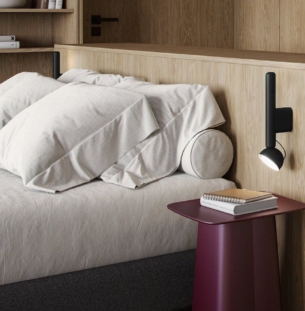 BLUX BERRY W seinavalgusti interjööris