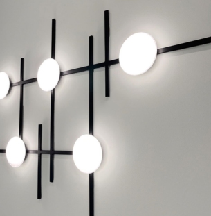 blux crosshatch lae seinavalgusti interjööris 3