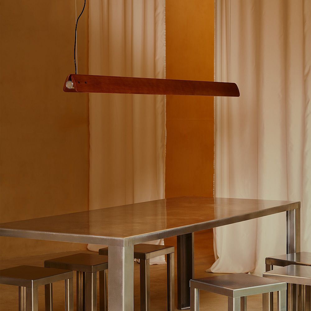 Flos Seki Han S rippvalgusti interjööris