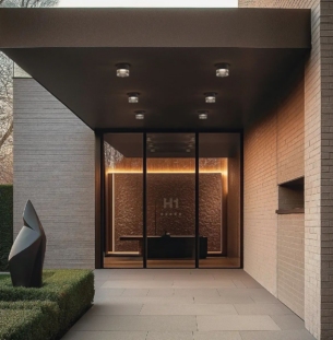 Linealight Horus välisvalgusti interjööris 1