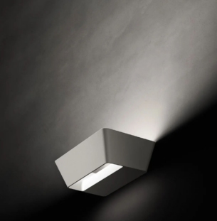 linealight Hype seinavalgusti interjööris