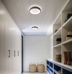 Linealight Iside laevalgusti interjööris 2