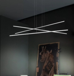 Linealight Straight P3 rippvalgusti interjööris 1