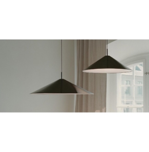 New Works Brolly rippvalgusti interjööris