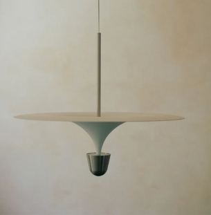 New Works Kantarell rippvalgusti interjööris 9