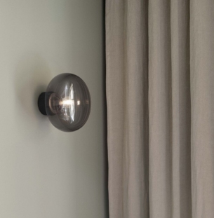 New Works Karl Johan seinavalgusti IP44 interjööris 2