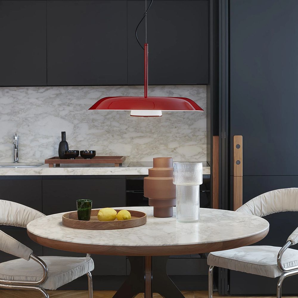 OLUCE IRIDE rippvalgusti interjööris