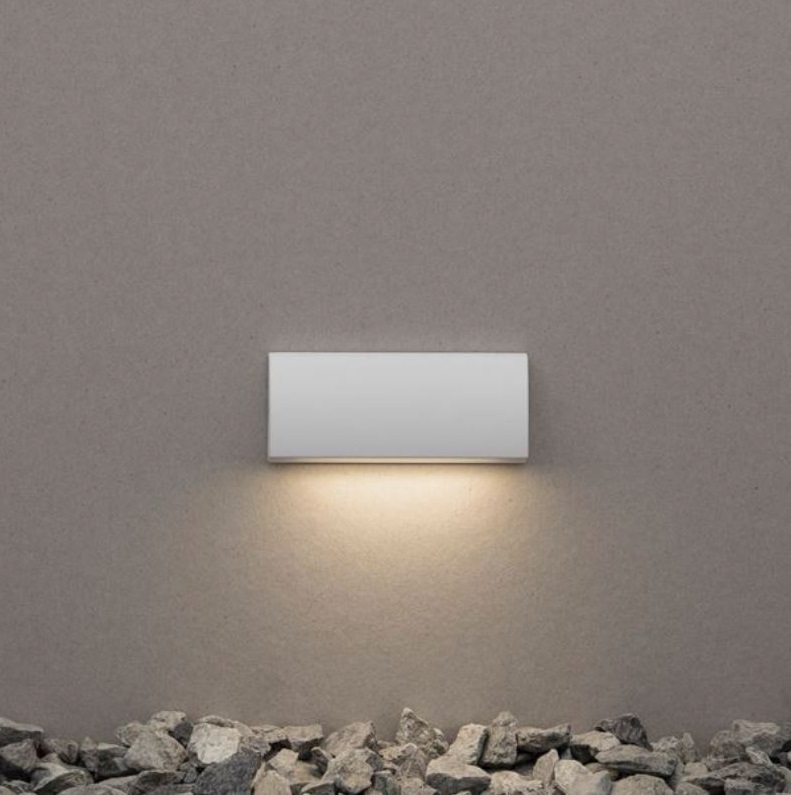 novaluce välisvalgusti liv