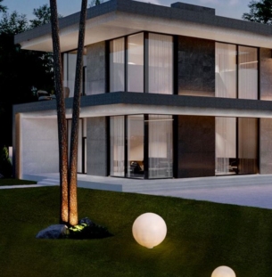 novaluce välisvalgusti moon