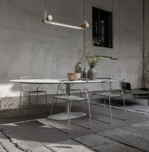 TOOY NASTRO rippvalgusti interjööris 4