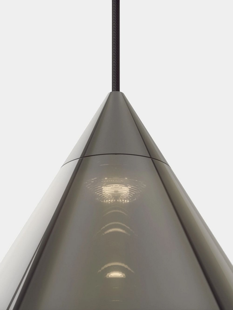 Tom Dixon Flare Bead rippvalgusti interjööris 2