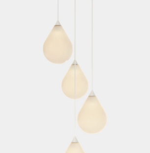 Tom Dixon Flare Bead rippvalgusti interjööris 5